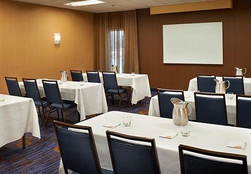 فندق Courtyard by Marriott