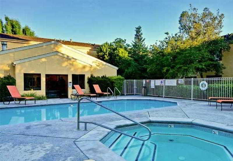 酒店 Courtyard By Marriott Vacaville