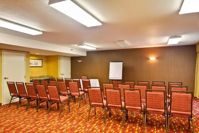 ホテル Courtyard By Marriott Vacaville