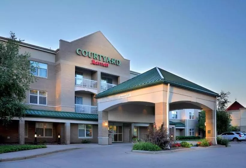 هتل Courtyard Wausau