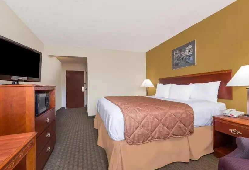 Отель Days Inn By Wyndham Norton