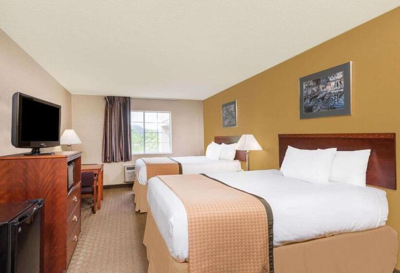 호텔 Days Inn By Wyndham Norton