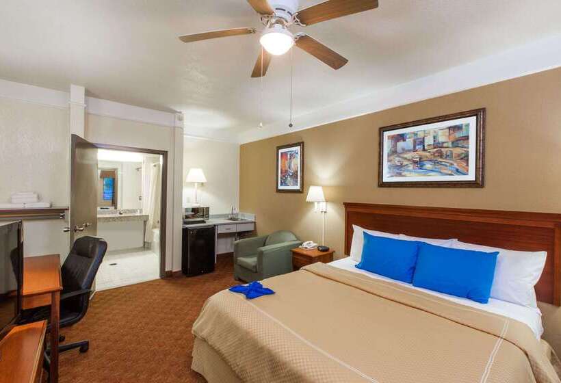 فندق Days Inn & Suites By Wyndham Webster Nasaclearlakehouston