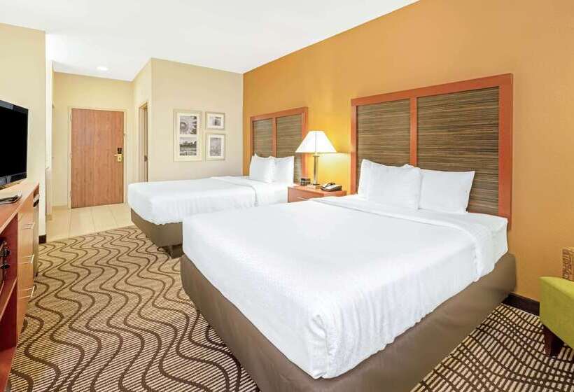 בית מלון כפרי La Quinta By Wyndham Midwest City Tinker Afb