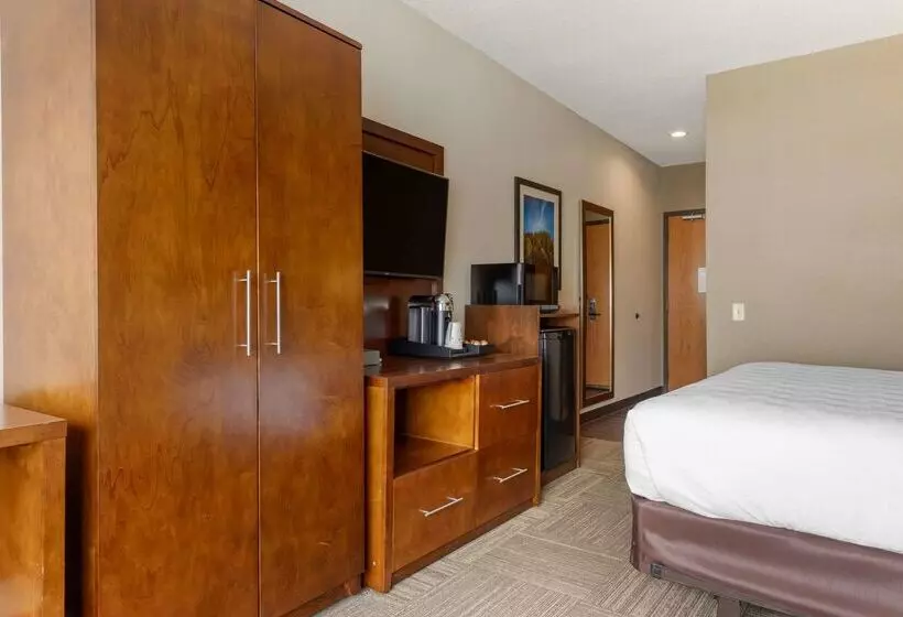 Lift Bridge Lodge, Ascend Hotel Collection