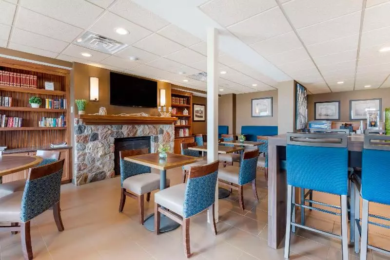 Lift Bridge Lodge, Ascend Hotel Collection