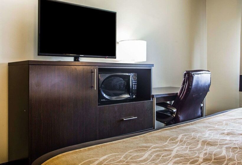 هتل Quality Inn