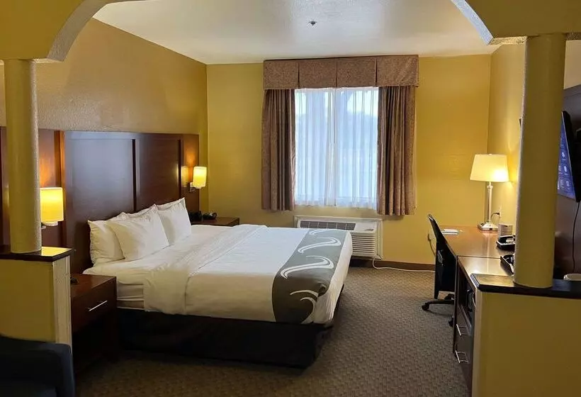 בית מלון כפרי Quality Suites Midland North Loop 250