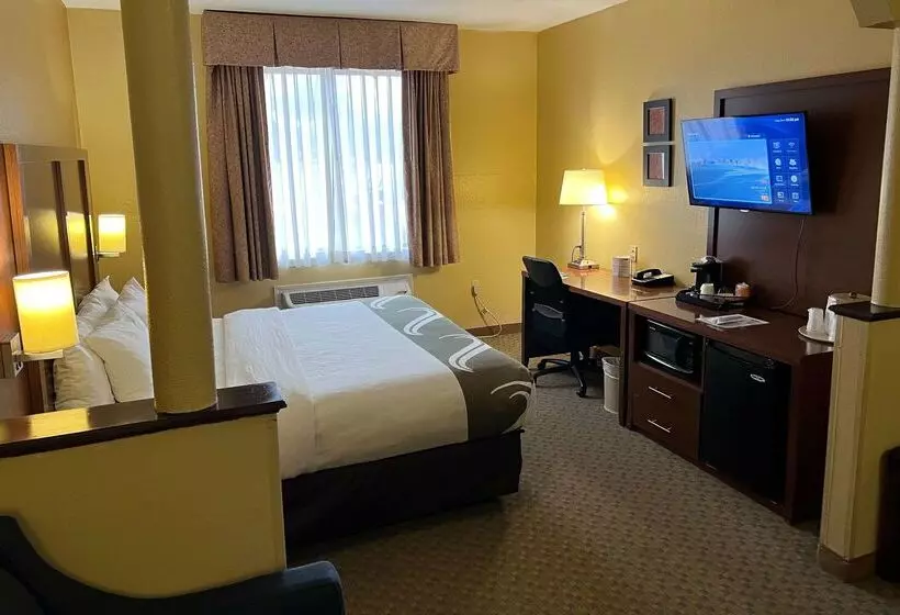 בית מלון כפרי Quality Suites Midland North Loop 250