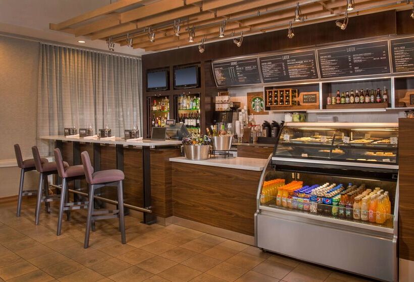 فندق Sonesta Select Arlington Rosslyn