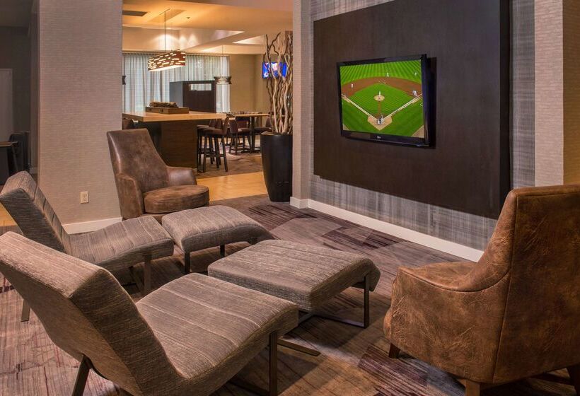 فندق Sonesta Select Arlington Rosslyn