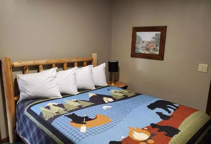 Retkeilymaja Swiftcurrent Lodge