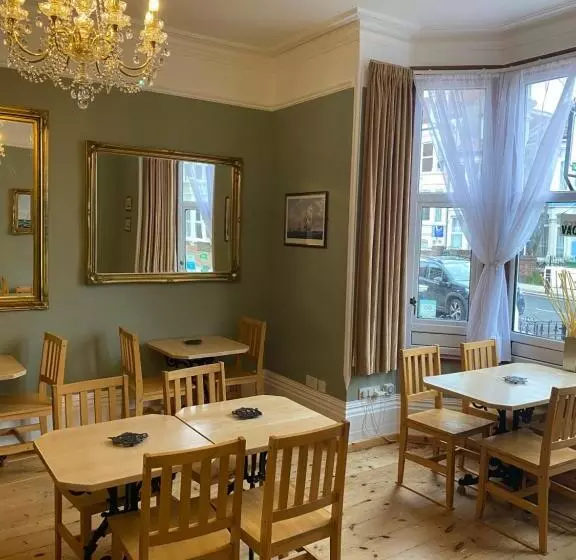 تختخواب و صبحانه Waverley Park Lodge