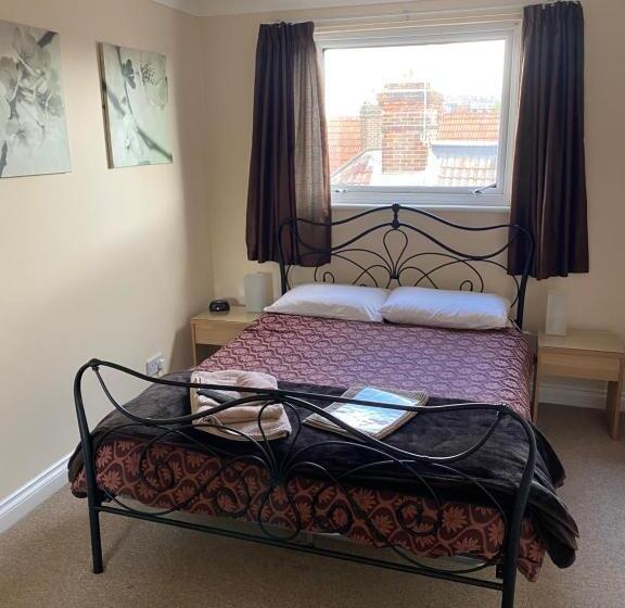 مبيت وإفطار Waverley Park Lodge