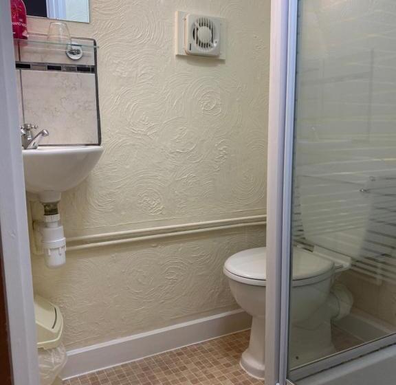 مبيت وإفطار Waverley Park Lodge