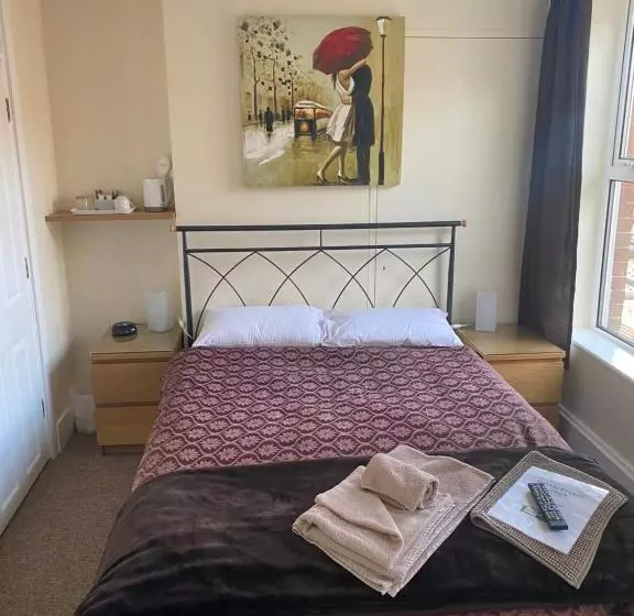 تختخواب و صبحانه Waverley Park Lodge