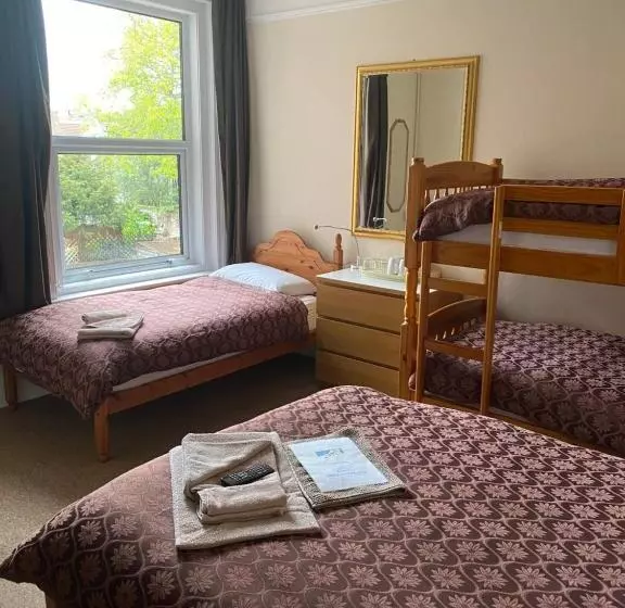 تختخواب و صبحانه Waverley Park Lodge