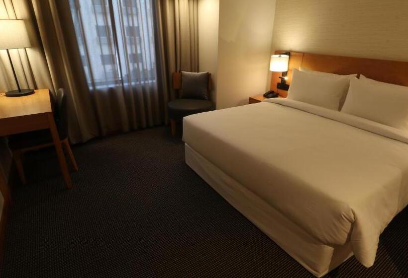 هتل The Vern At Blvd