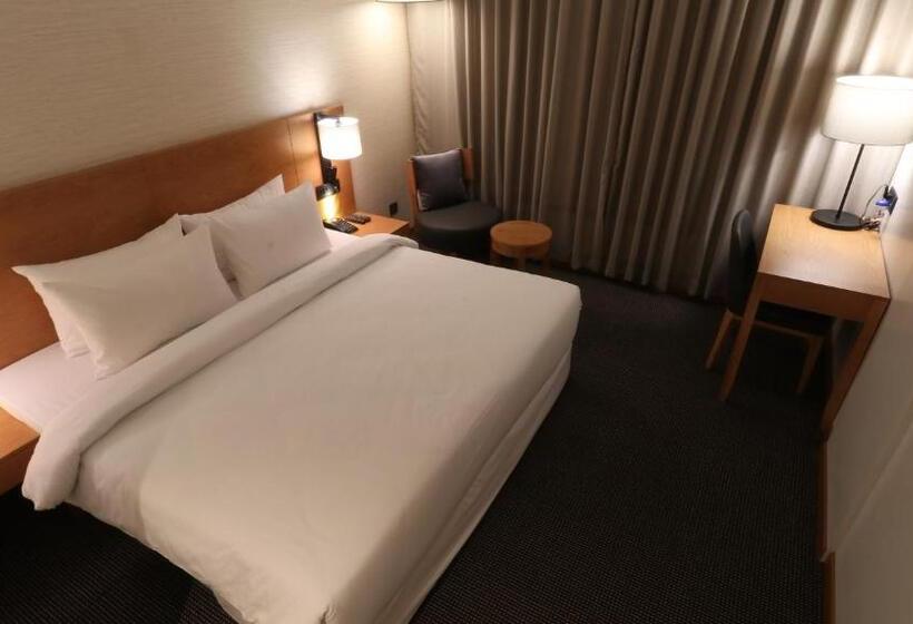 هتل The Vern At Blvd