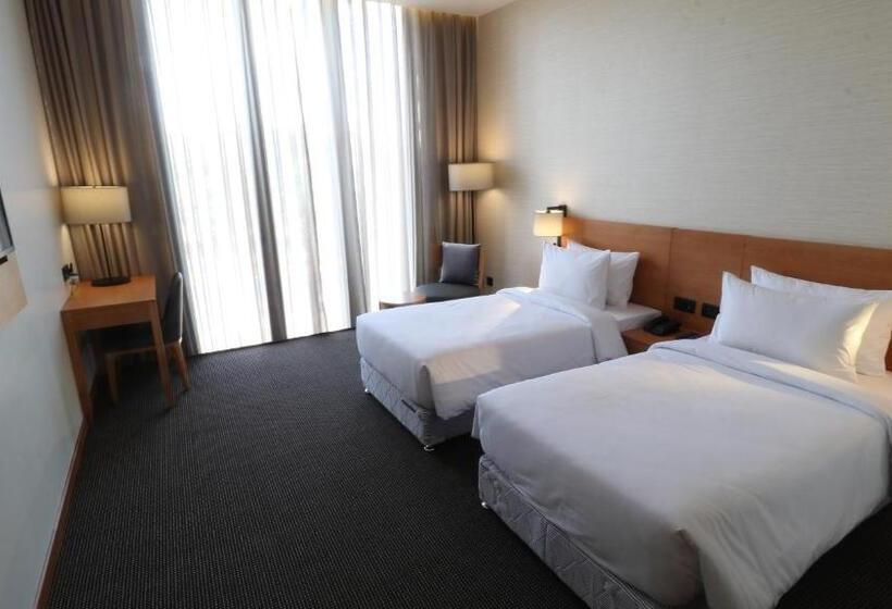 هتل The Vern At Blvd