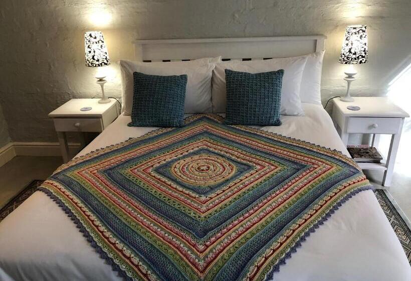 بنسيون The Lemon Tree