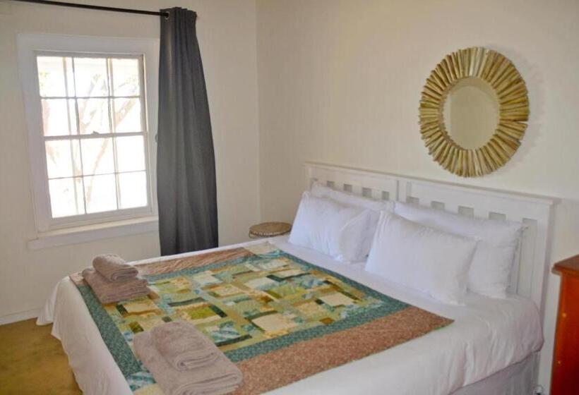 بنسيون The Lemon Tree