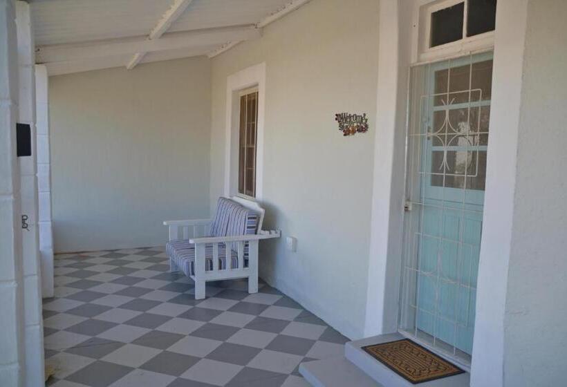 بنسيون The Lemon Tree