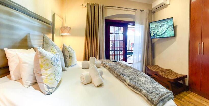 Bed & Breakfast Spacube Luxury Suites And Spa