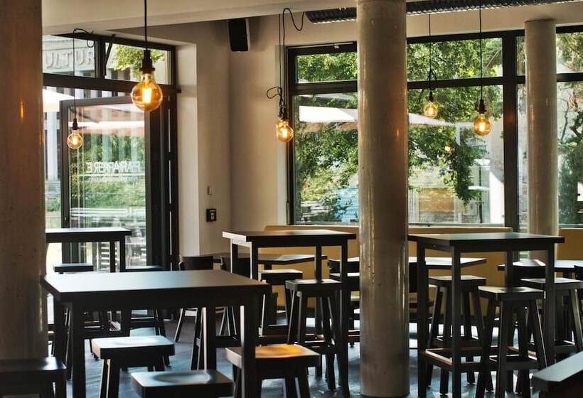 Отель Am Kurpark