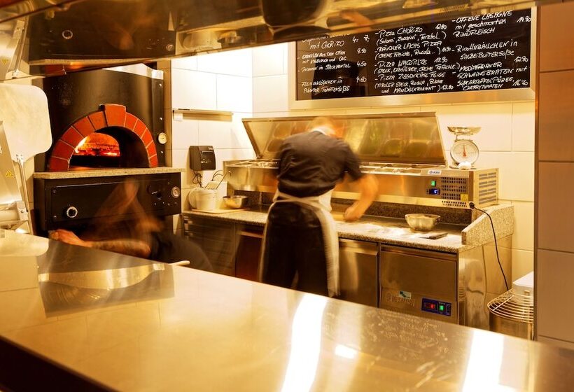 Отель Am Kurpark