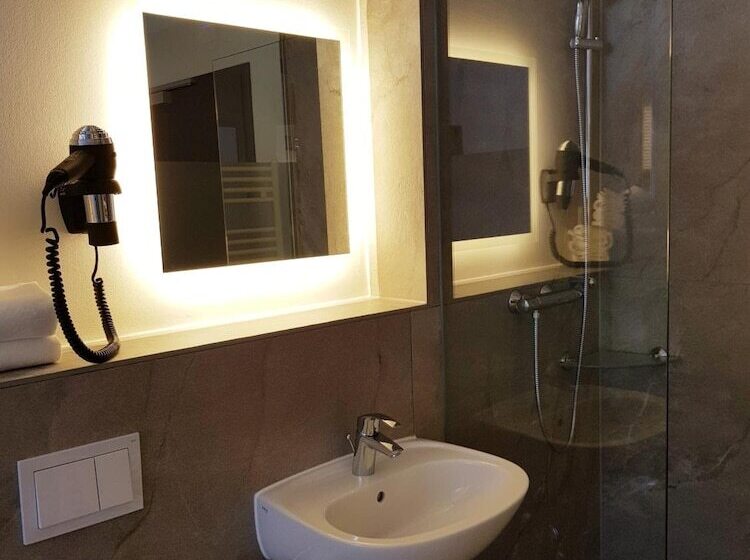 Отель Am Kurpark