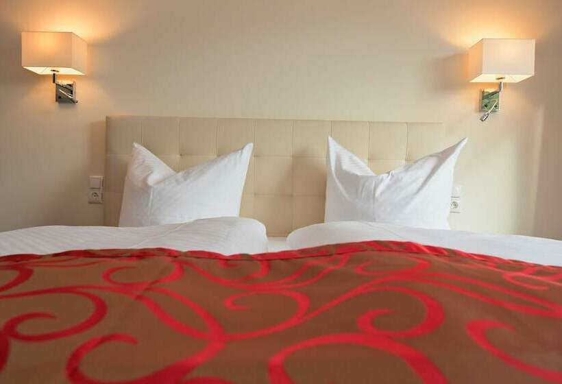 Отель Am Kurpark