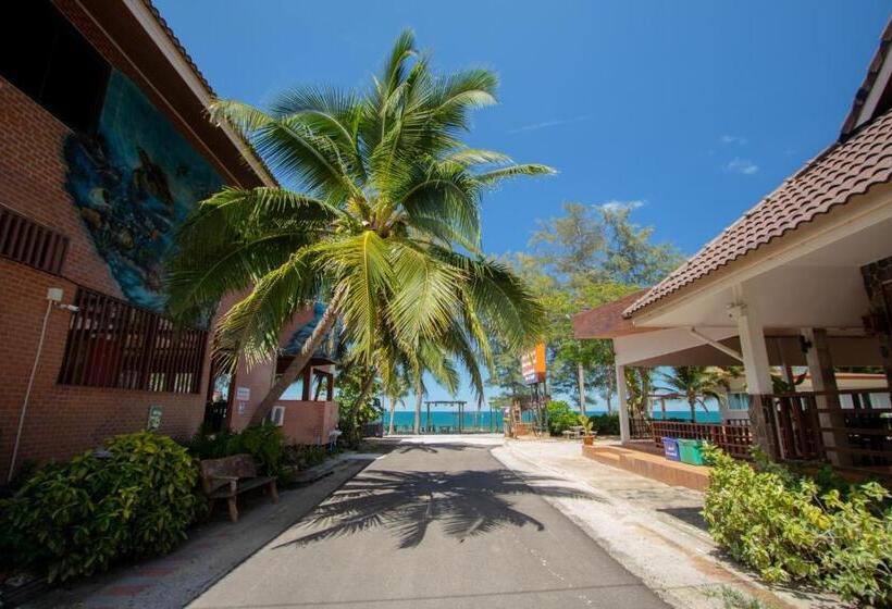 Pensjonat หาดทรายขาวรีสอร์ท