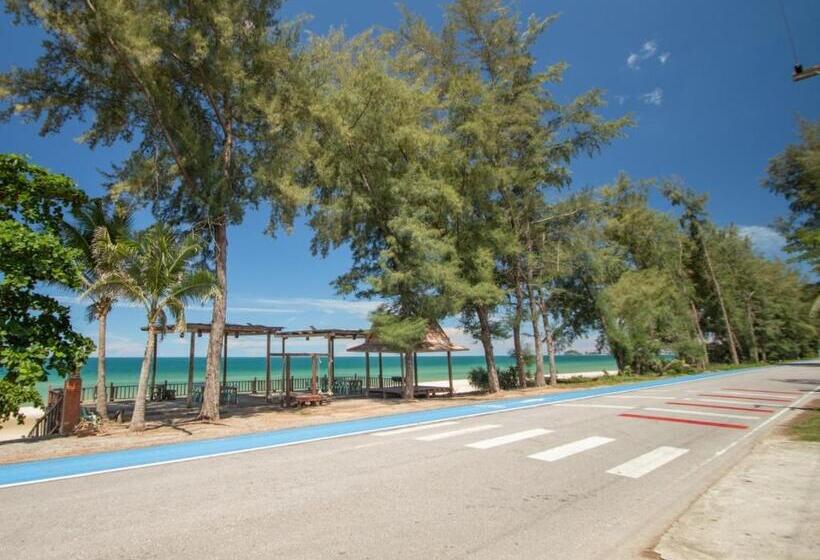 Pensjonat หาดทรายขาวรีสอร์ท