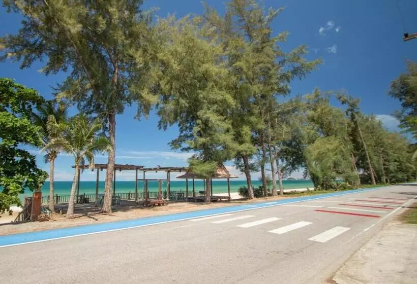 Majatalo หาดทรายขาวรีสอร์ท