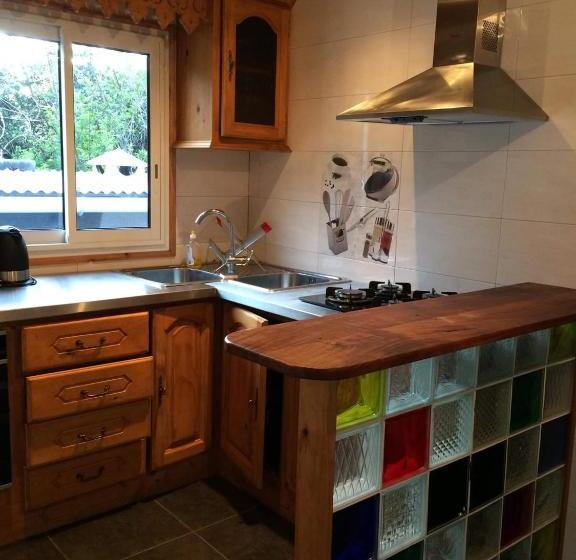 پانسیون Chez Guy Et Josiane