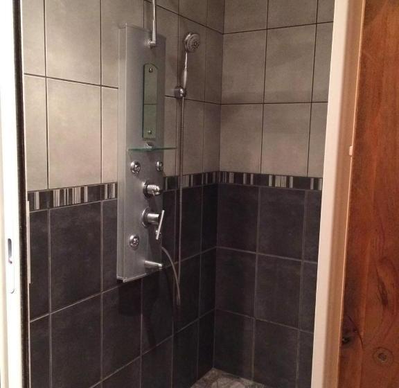 پانسیون Chez Guy Et Josiane