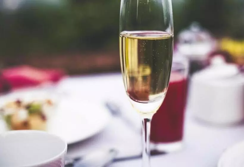 Lomakeskus The Postcard Cuelim, Goa