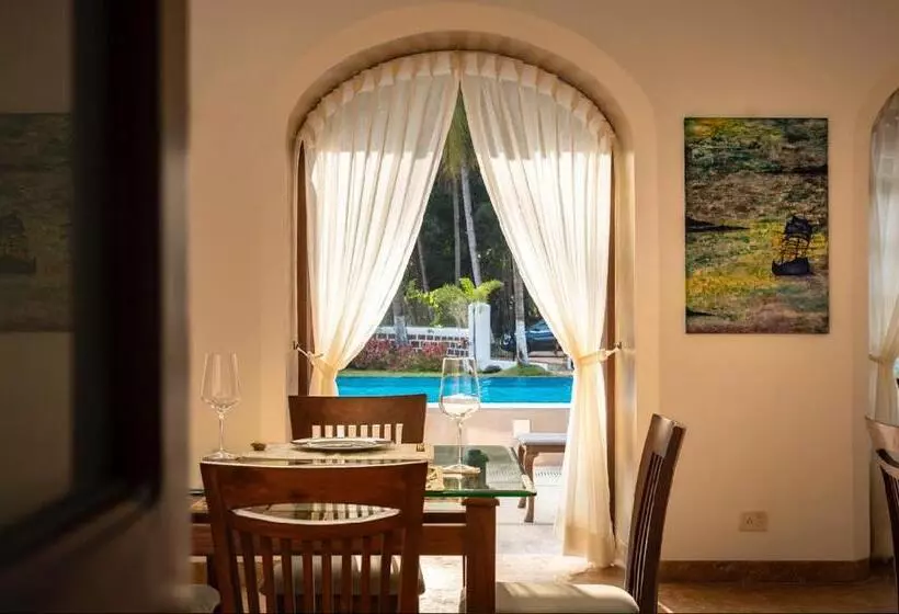 Lomakeskus The Postcard Cuelim, Goa