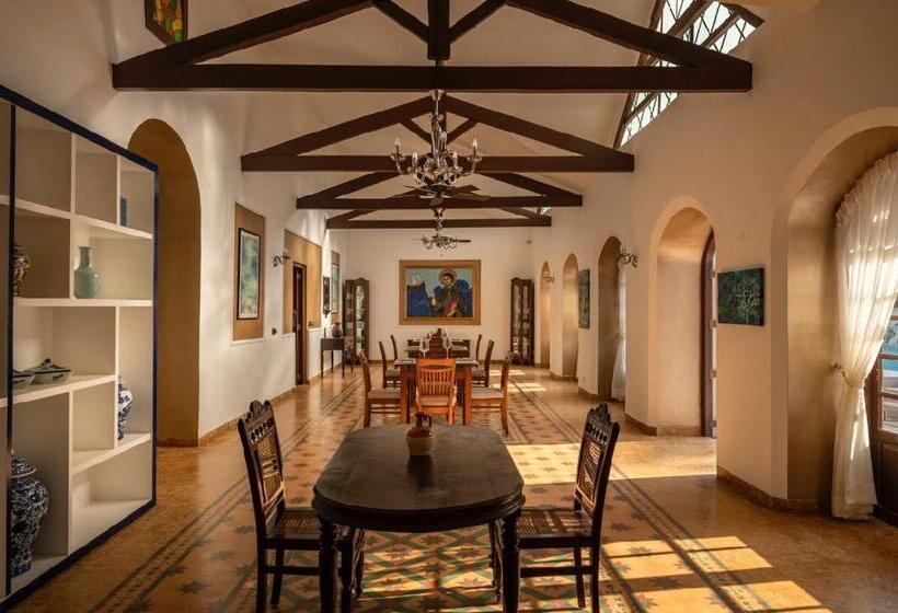 Resort The Postcard Cuelim, Goa