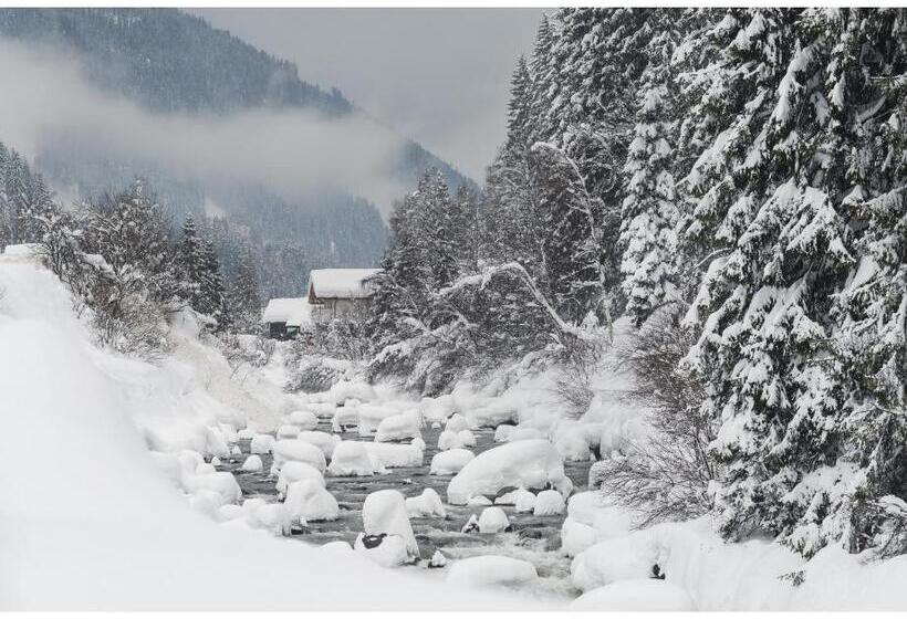 Aparthotel Herzblick Gmbh