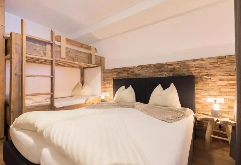 Aparthotel Herzblick Gmbh