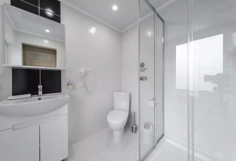 Majatalo Guest House