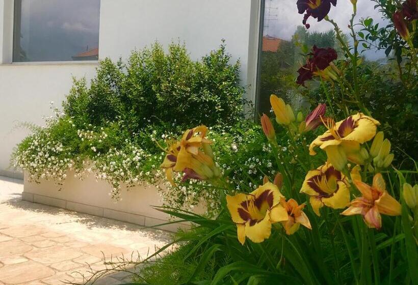 Path House Etna & Sea View