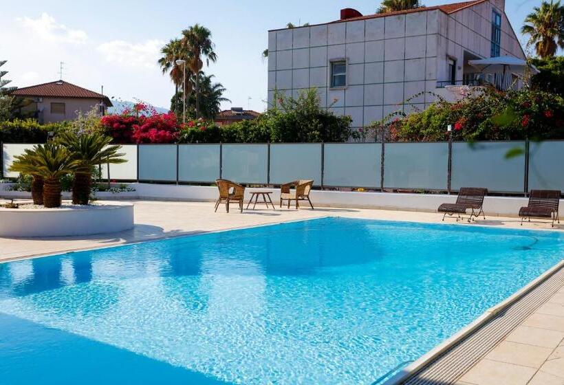 Path House Etna & Sea View