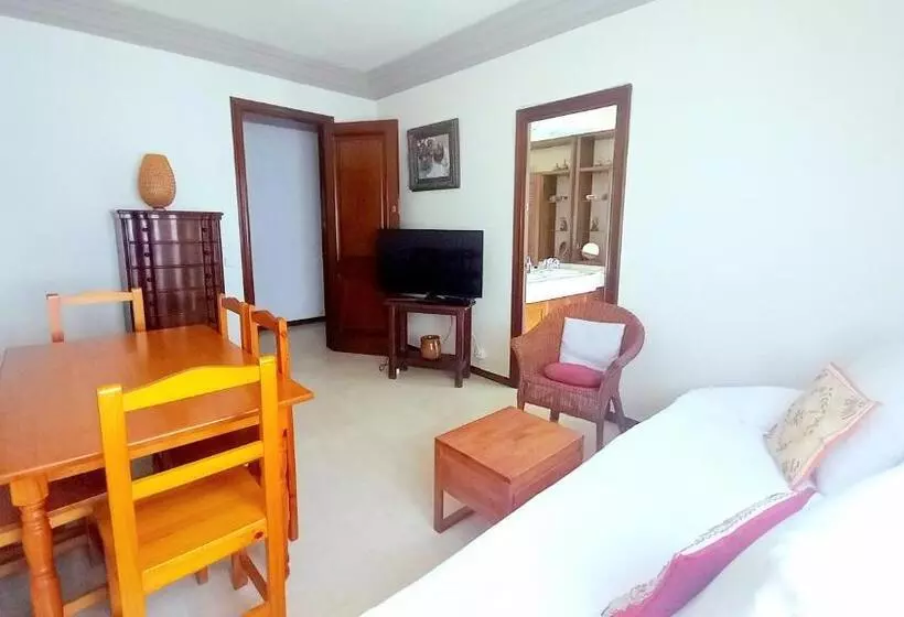 پانسیون Apartments In Villa Isabel