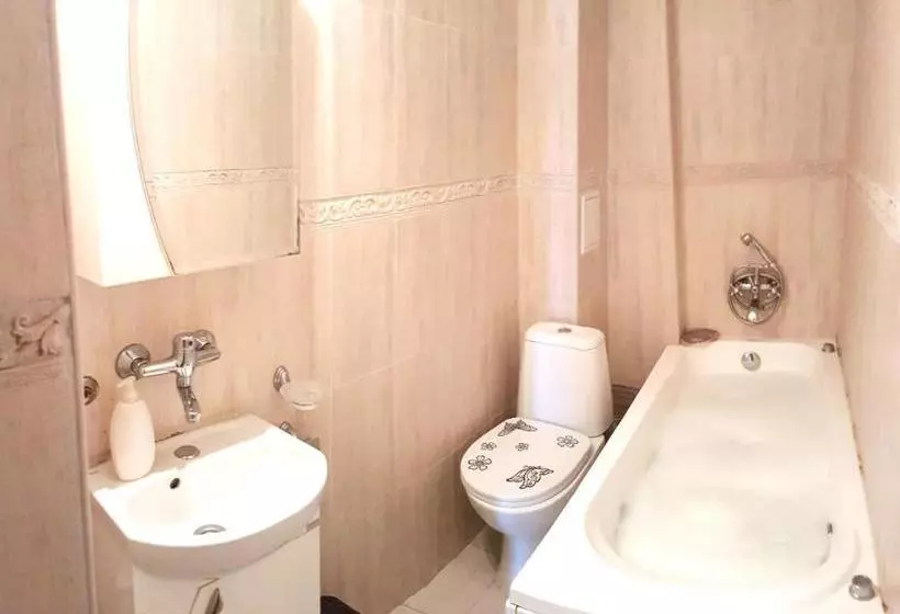 پانسیون Guest House Saint Apostol