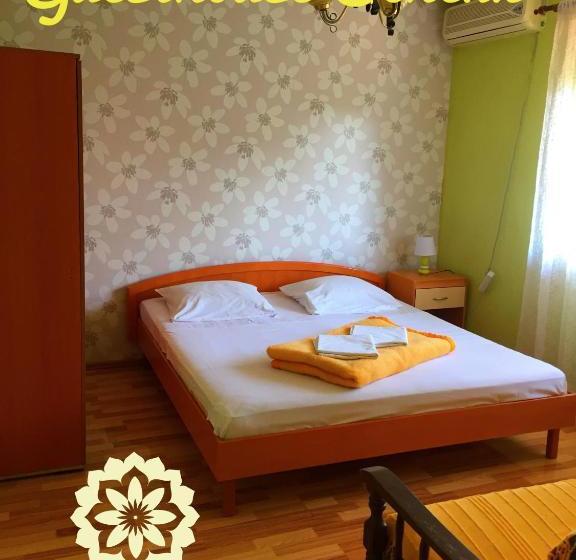 پانسیون Guesthouse Schenk