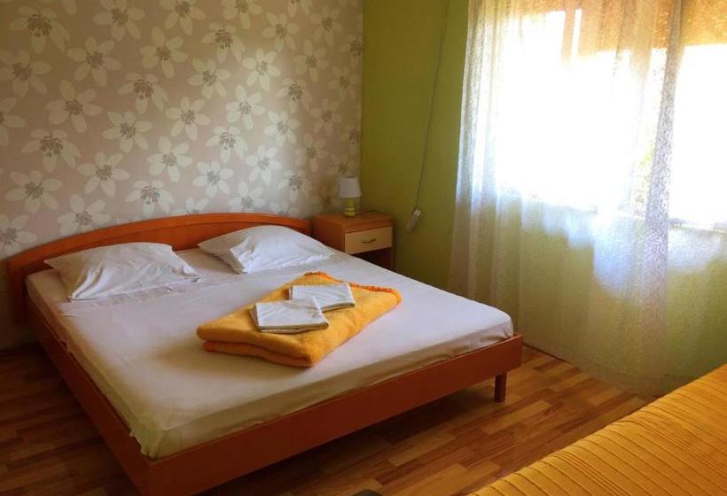 پانسیون Guesthouse Schenk