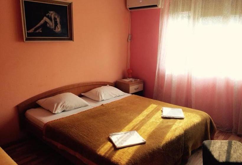 پانسیون Guesthouse Schenk